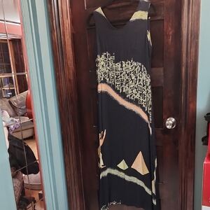 Elegant Black and Gold Maxi Dress